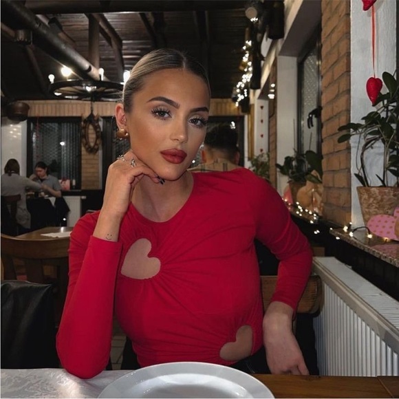 Zara Red Ruched Cut-Out Heart Bodysuit - Picture 3 of 4